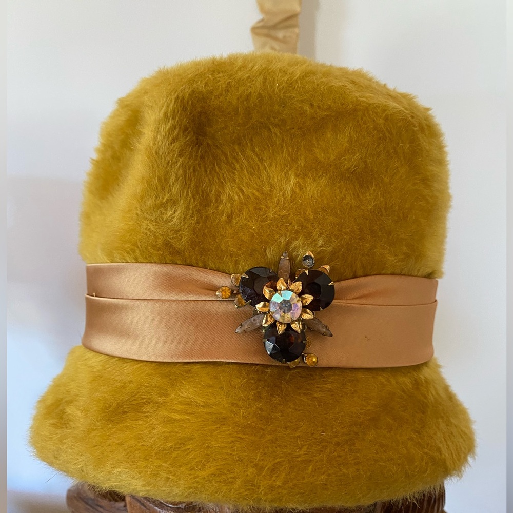 Vintage MYSTERE Bucket Hats by Eddie J.Horne  -Sz 22”